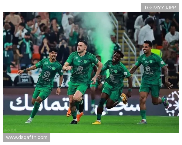 吉达联合:冲击沙特联赛榜首,重返巅峰状态逐步确立
