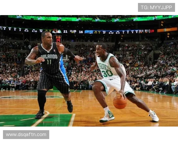 保罗·皮尔斯关键时刻单打效率提升助凯尔特人稳固核心地位